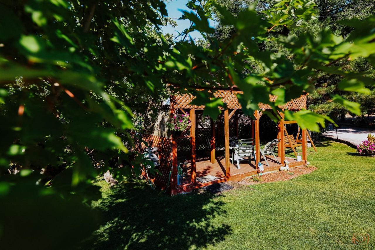 The Pines Country Inn Newcastle Екстер'єр фото