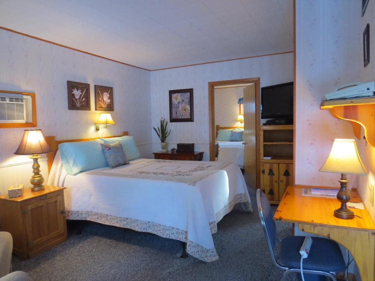 The Pines Country Inn Newcastle Екстер'єр фото